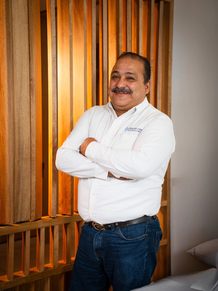 Retrato de Javier García, jefe de logística de transporte