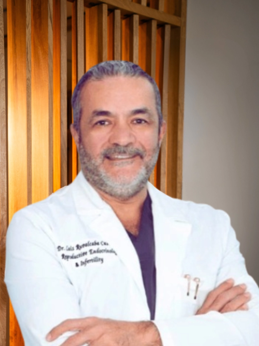 Retrato de Luis Ruvalcaba Castellón, médico especialista en fertilidad